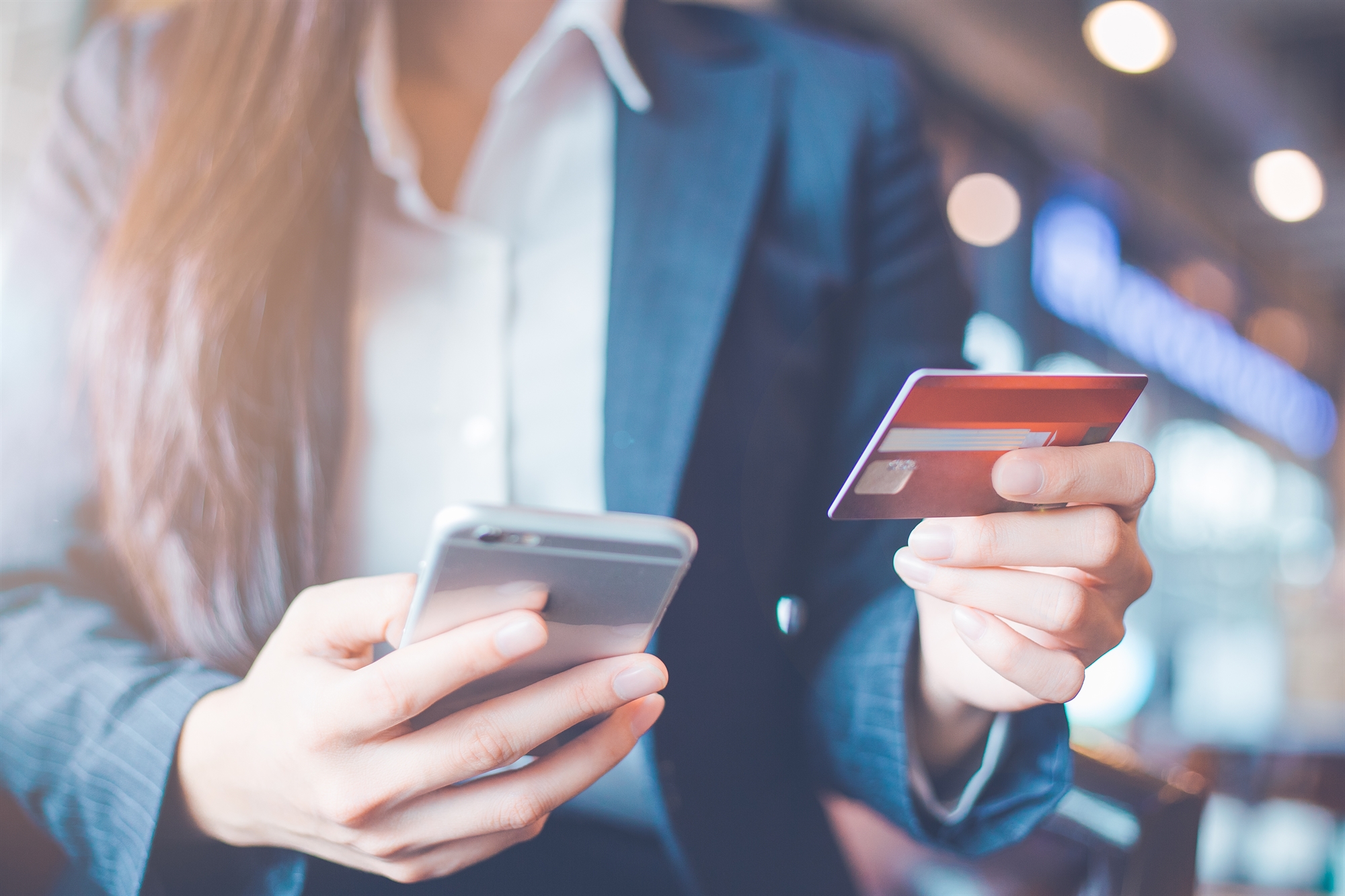 ηλεκτρονικό-εμπόριο-άλμα-40-των-πωλήσεω-561832726