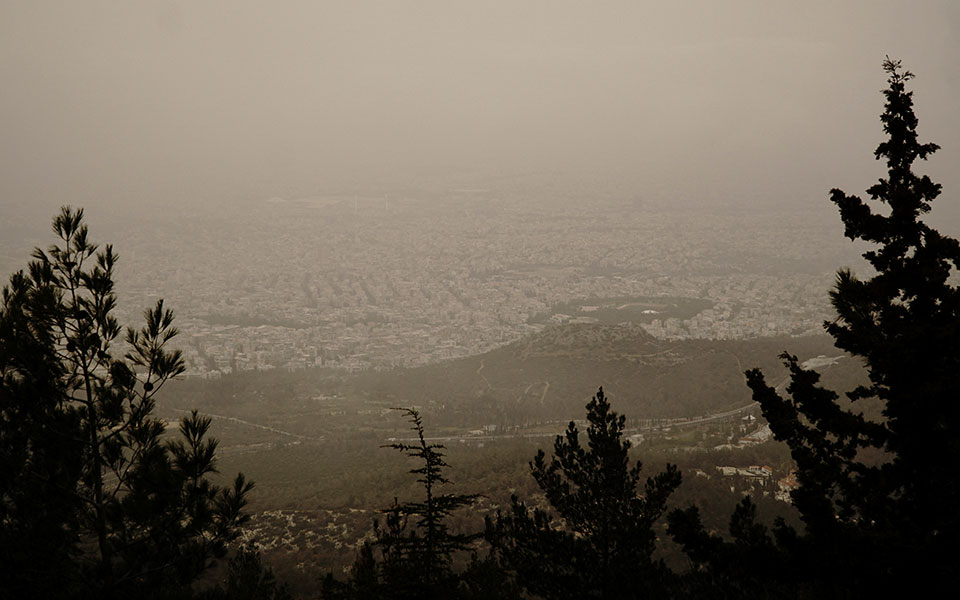 καιρός-σήμερα-πέπλο-αφρικανικής-σκόν-561788668