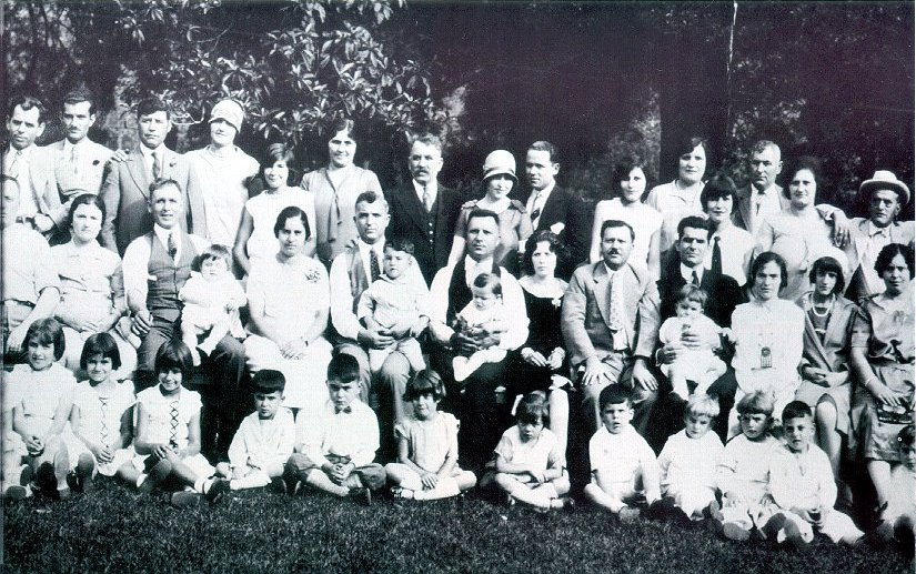 οι-μικρασιάτες-και-ο-αγώνας-να-ριζώσου-561801571