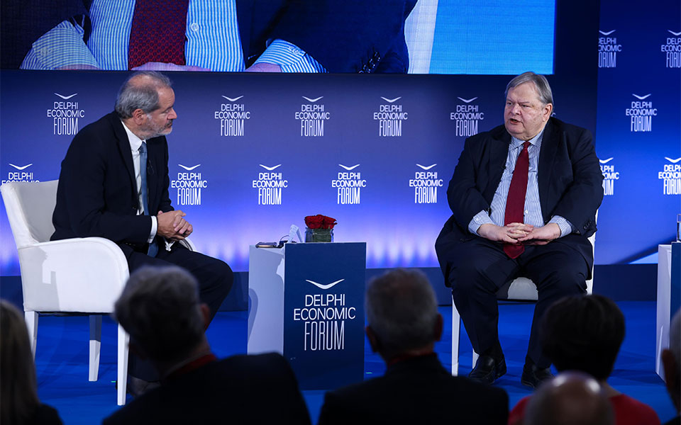 ευ-βενιζέλος-για-εισβολή-στην-ουκρανί-561798967