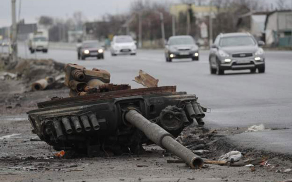 Πόλεμος στην Ουκρανία: Ρωσικό σφυροκόπημα στο τελευταίο οχυρό της Μαριούπολης-2
