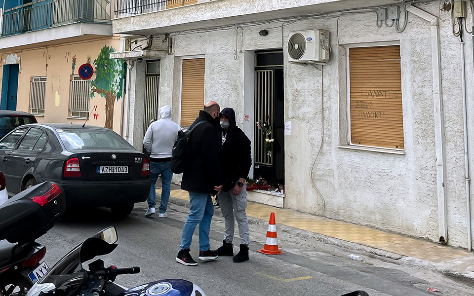 πάτρα-έρευνα-της-ελ-ασ-στο-σπίτι-της-ρο-561789346