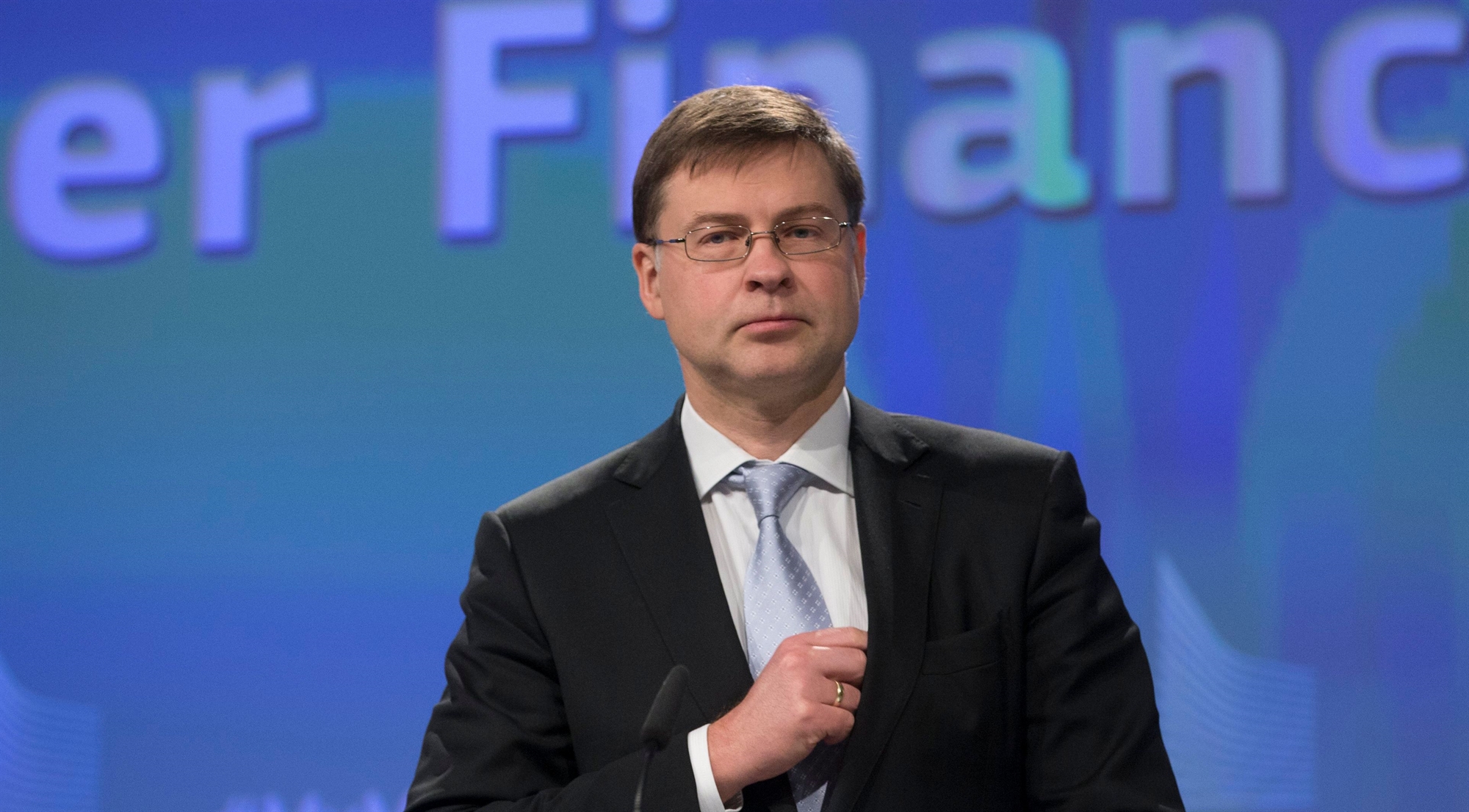 σήμα-για-έξοδο-από-την-ενισχυμένη-εποπ-561801832