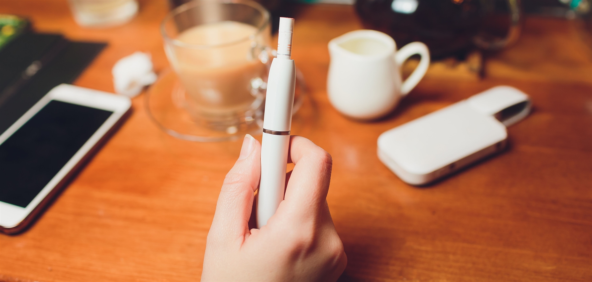 Ο CEO της Philip Morris στην «Κ»: Τέλος σε 10 με 15 χρόνια στις πωλήσεις τσιγάρων-1