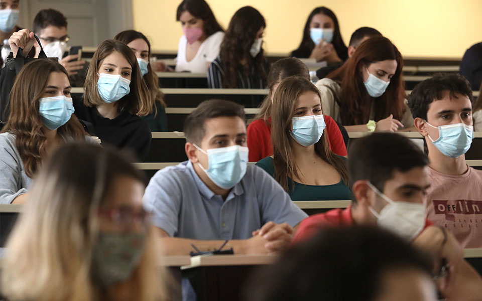 απθ-πενταπλάσιος-ο-αριθμός-των-φοιτητ-561791887