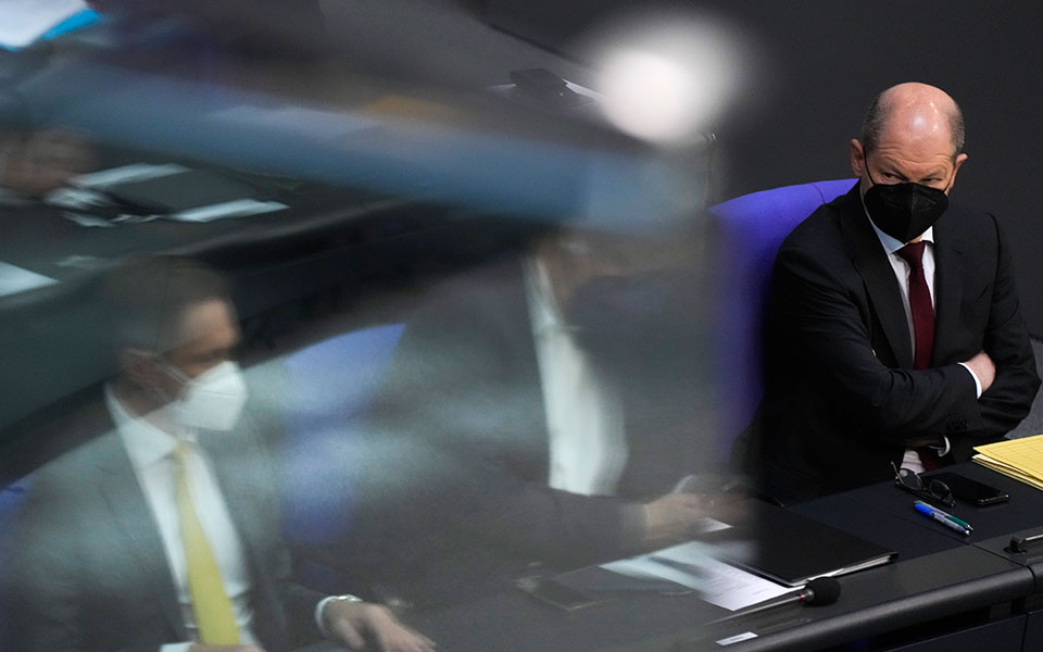 γερμανία-επιπλέον-χρέος-392-δισ-ευρώ-λόγ-561827380