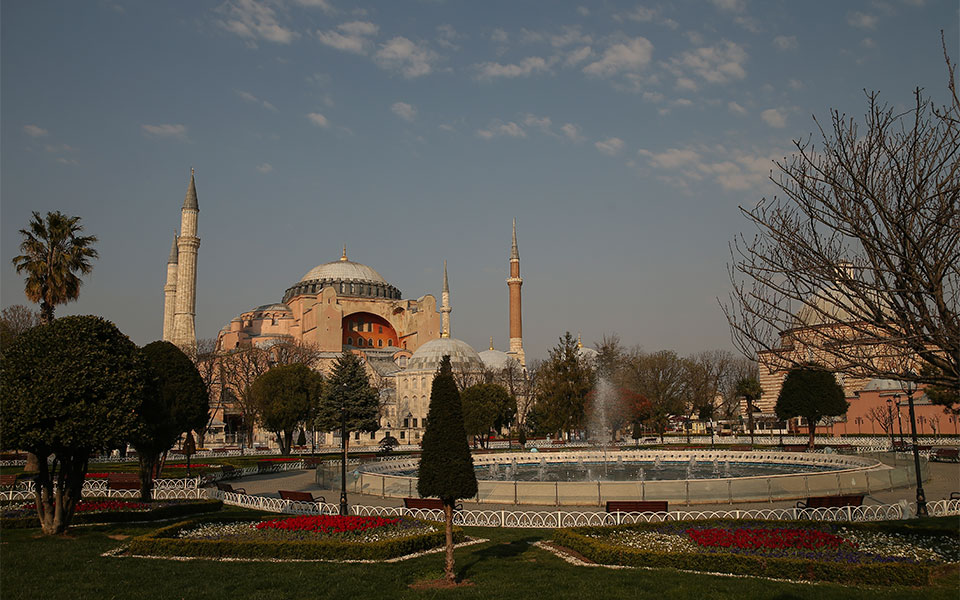 αγία-σοφία-πρώτη-προσευχή-για-το-ραμαζ-561791932