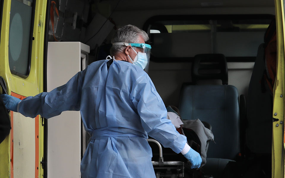 στο-νοσοκομείο-ιωαννίνων-μεταφέρετα-561797191