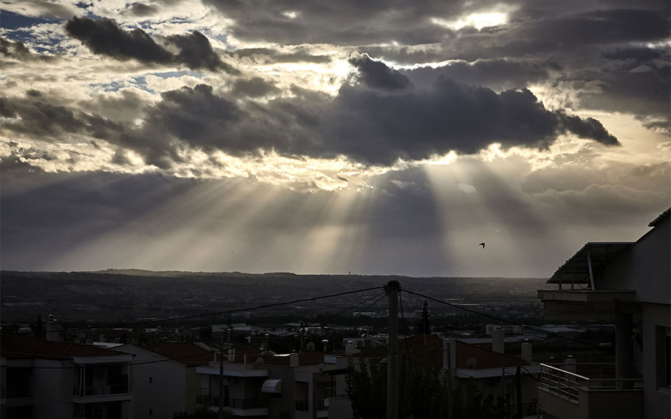 καιρός-σήμερα-σε-πτώση-η-θερμοκρασία-561804439