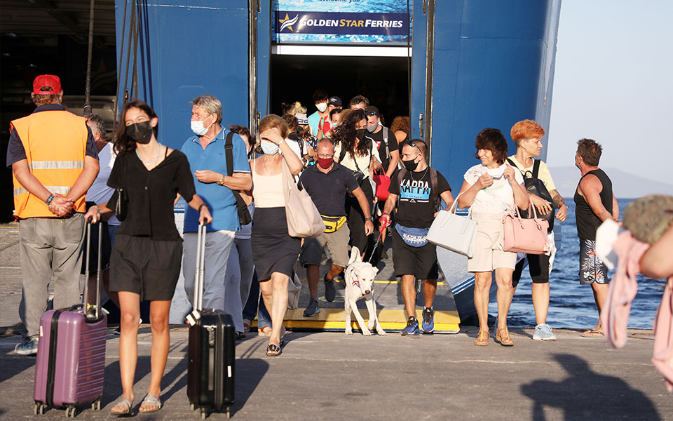 τραυματισμός-8χρονης-κατά-την-επιβίβα-561817786