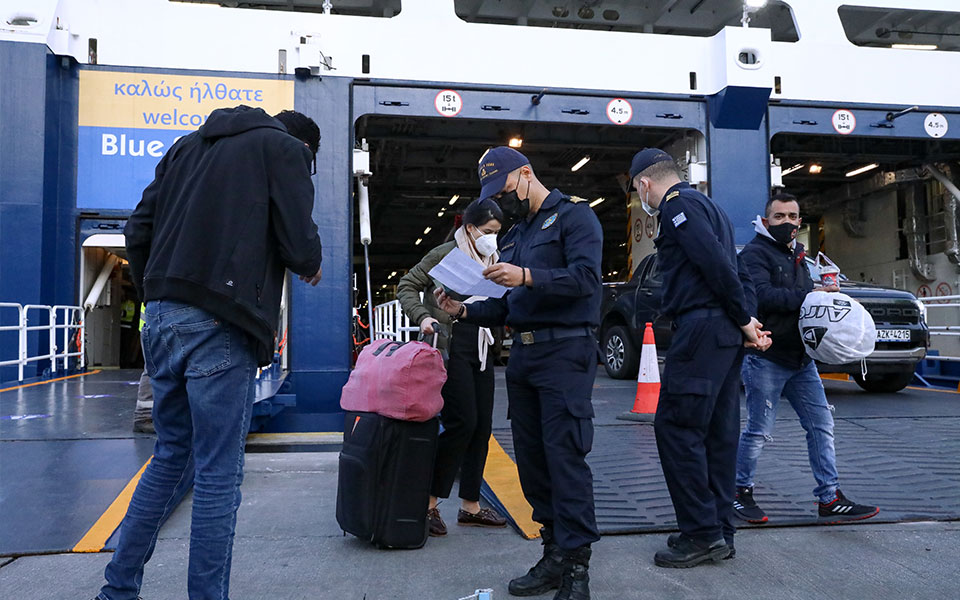 πάσχα-αυξημένη-η-κίνηση-στα-λιμάνια-561820990