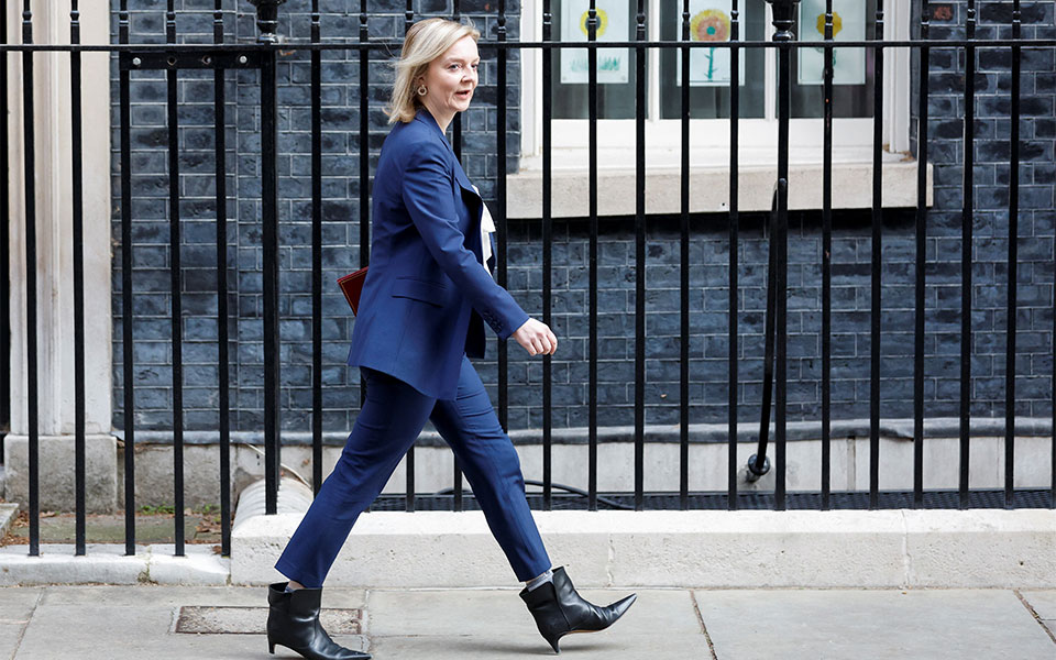 βρετανία-ετοιμάζεται-επίσκεψη-της-λι-561793270