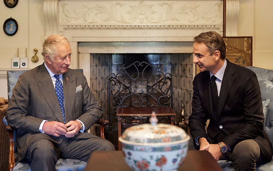 Συνάντηση Μητσοτάκη με πρίγκιπα Κάρολο στο Dumfries House – Τα σχέδια για το Τατόι-1