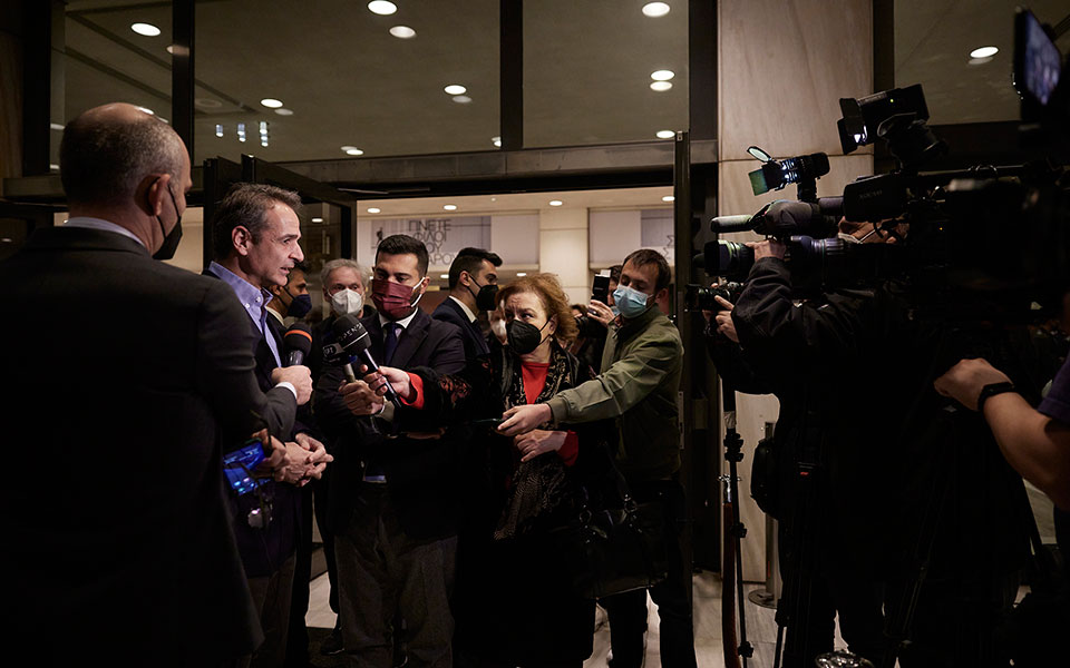 μητσοτάκης-το-βιολί-του-λεωνίδα-καβάκ-561812008