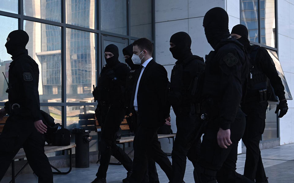 γλυκά-νερά-διεκόπη-για-τις-12-απριλίου-η-561800248