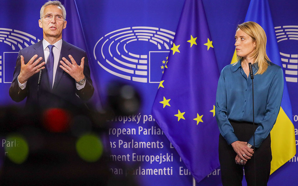 νατο-έτοιμο-να-υποστηρίξει-την-ουκραν-561832084