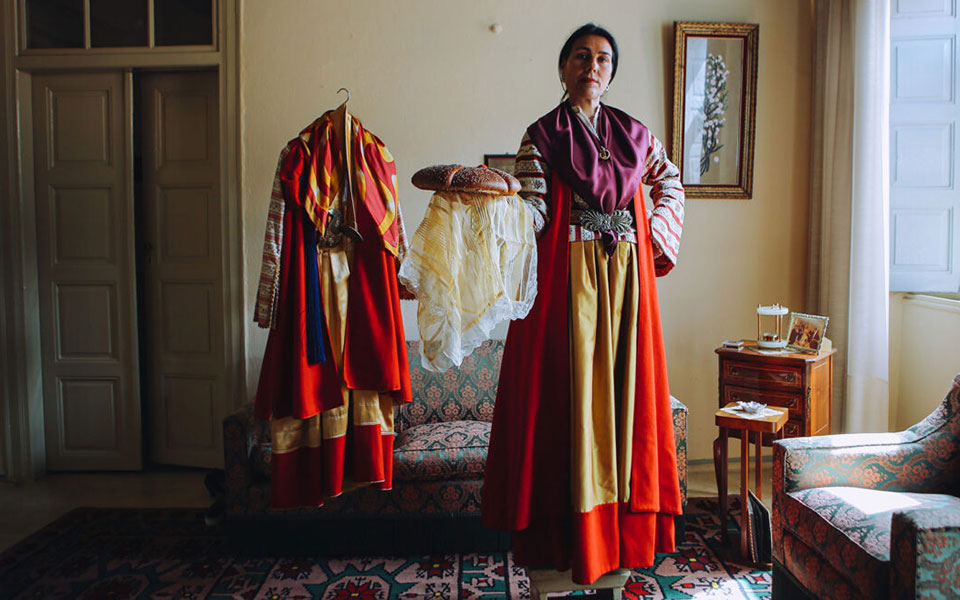 το-πάσχα-και-τα-έθιμα-της-μεγάλης-εβδομ-561815797