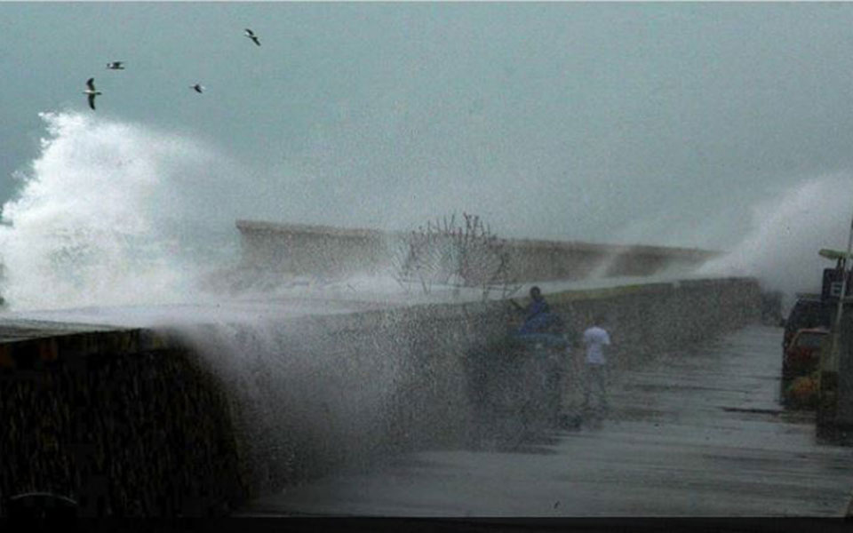 καιρός-βροχές-καταιγίδες-και-χαλαζοπ-561816724