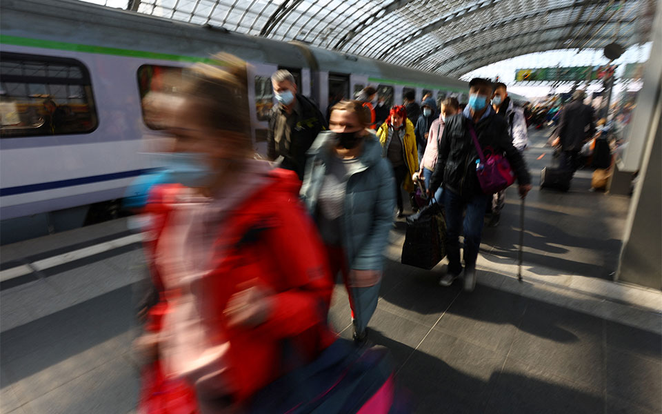 ουκρανία-ο-αριθμός-των-προσφύγων-προσ-561826750