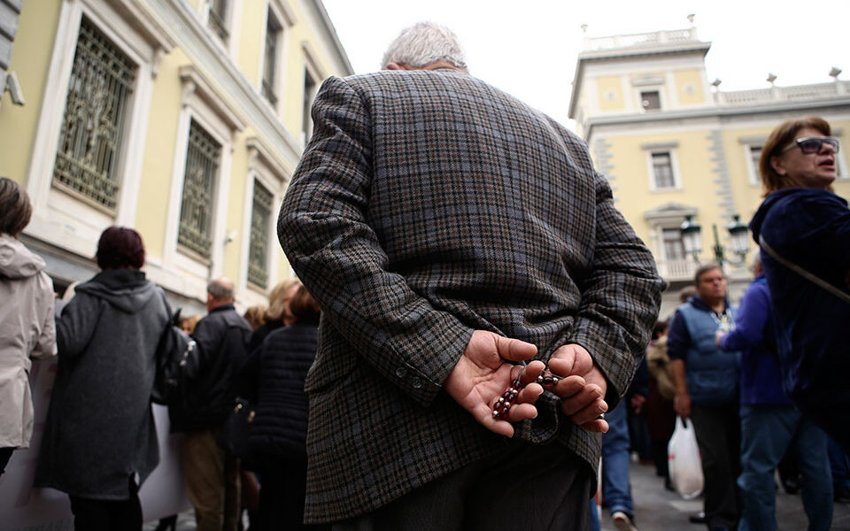 μειώθηκαν-κατά-40-οι-εκκρεμείς-κύριες-συ-561803215