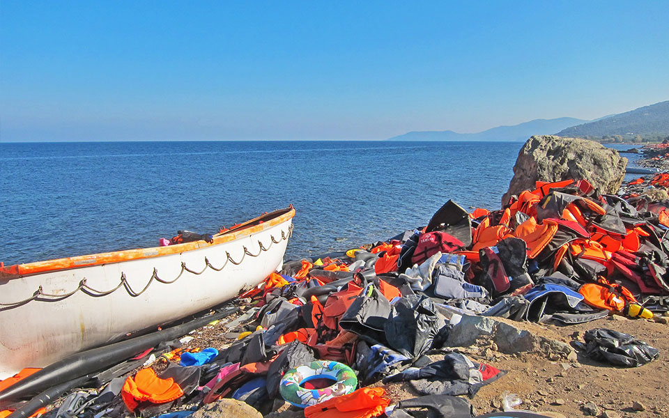 τα-δουλεμπορικά-σκάφη-από-την-τουρκία-561806776