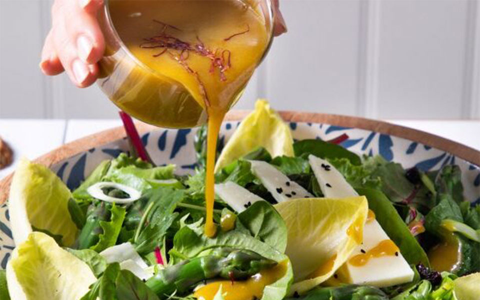 σαλάτες-της-άνοιξης-για-το-πασχαλινό-τ-561823054