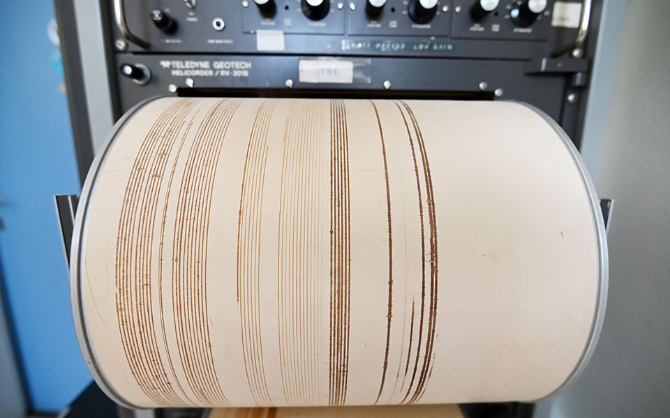 σεισμός-41-ρίχτερ-έγινε-αισθητός-σε-μεσ-561792490