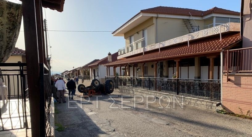 Σέρρες: Νεκρός 78χρονος στην Παλαιοκώμη – Τον καταπλάκωσε το τρακτέρ του (εικόνες)-1