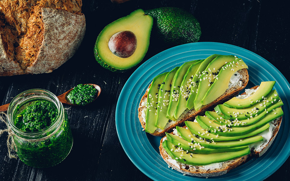 ένα-αβοκάντο-την-εβδομάδα-μειώνει-τον-561794548