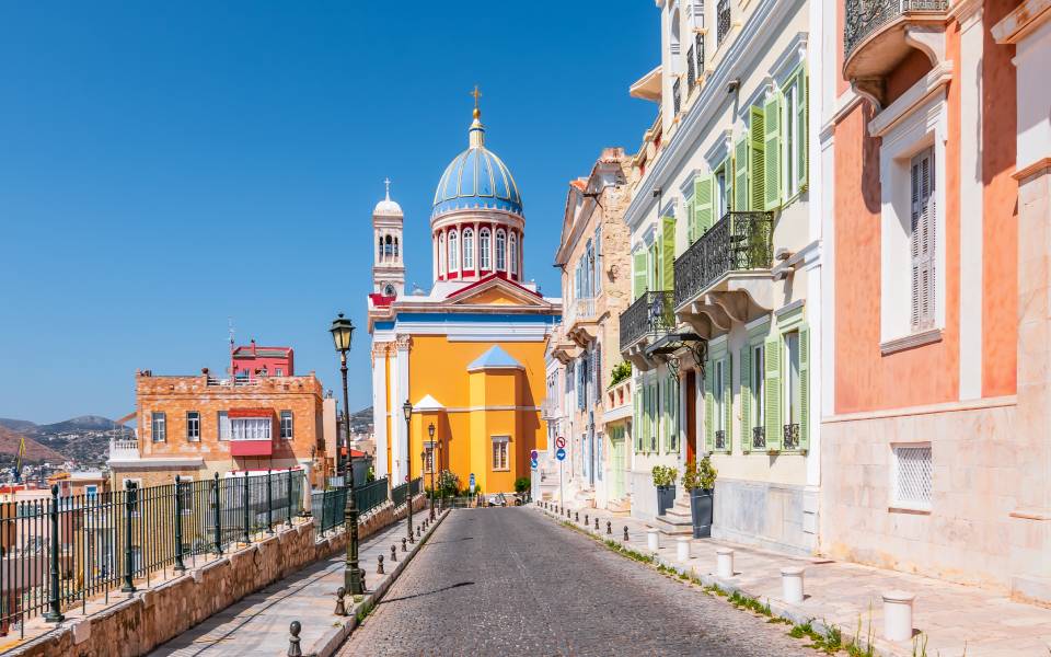 πάσχα-στη-σύρο-την-αρχόντισσα-των-κυκλ-561804649