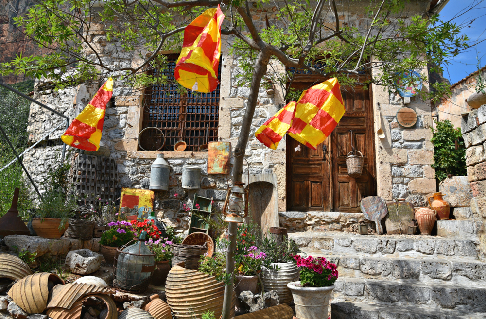 πάσχα-στο-λεωνίδιο-εκεί-που-ανάβουν-κα-561820888