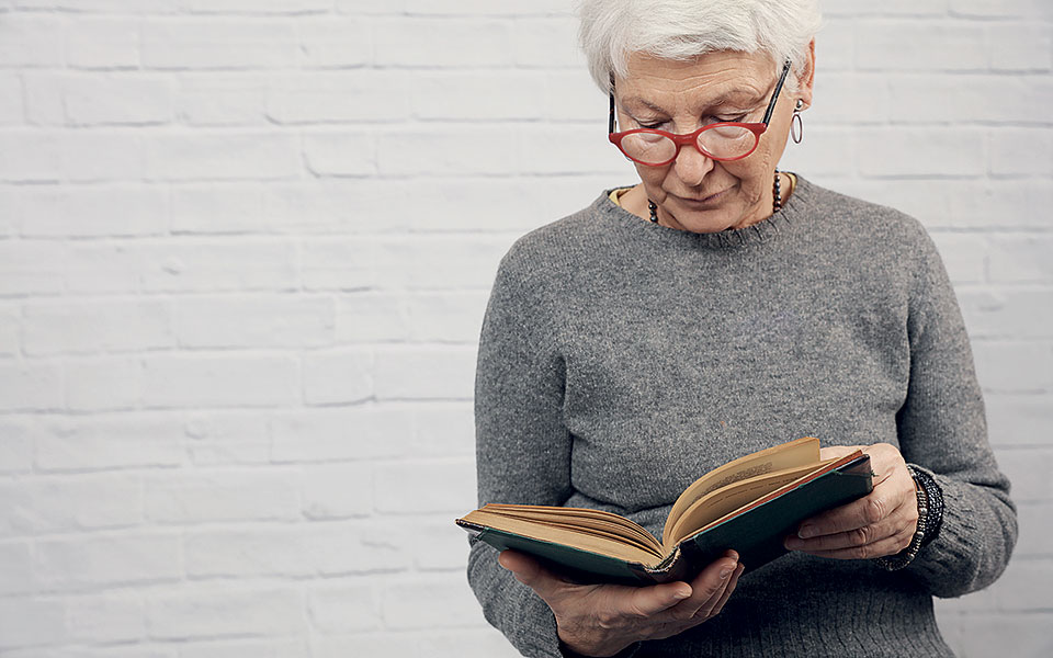 σταθείτε-στο-ύψος-σας-561798628