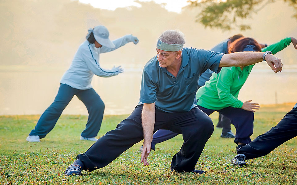 αναζητάτε-μια-ήπια-μορφή-άσκησης-δοκ-561831778