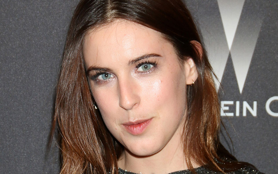 μπρους-γουίλις-η-ανάρτηση-της-κόρης-το-561788935