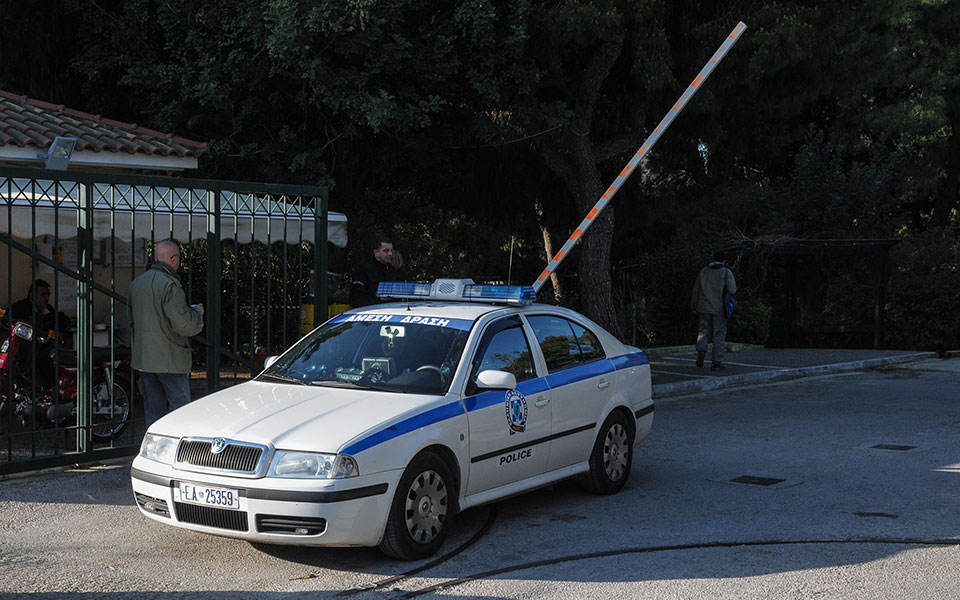νέα-σμύρνη-σύλληψη-πατέρα-για-ασέλγει-561800149