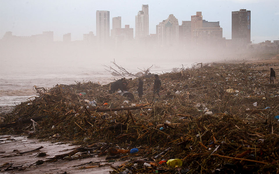 νότια-αφρική-στους-253-οι-νεκροί-από-τις-κ-561809677