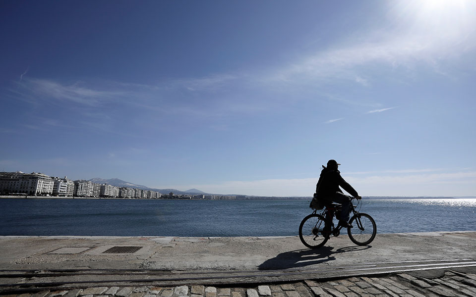 καιρός-σήμερα-ανεβαίνει-η-θερμοκρασί-561800005
