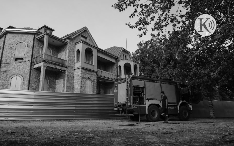 ράδιο-κ-από-τη-βουλή-στο-τατόι-τι-μα-561834418