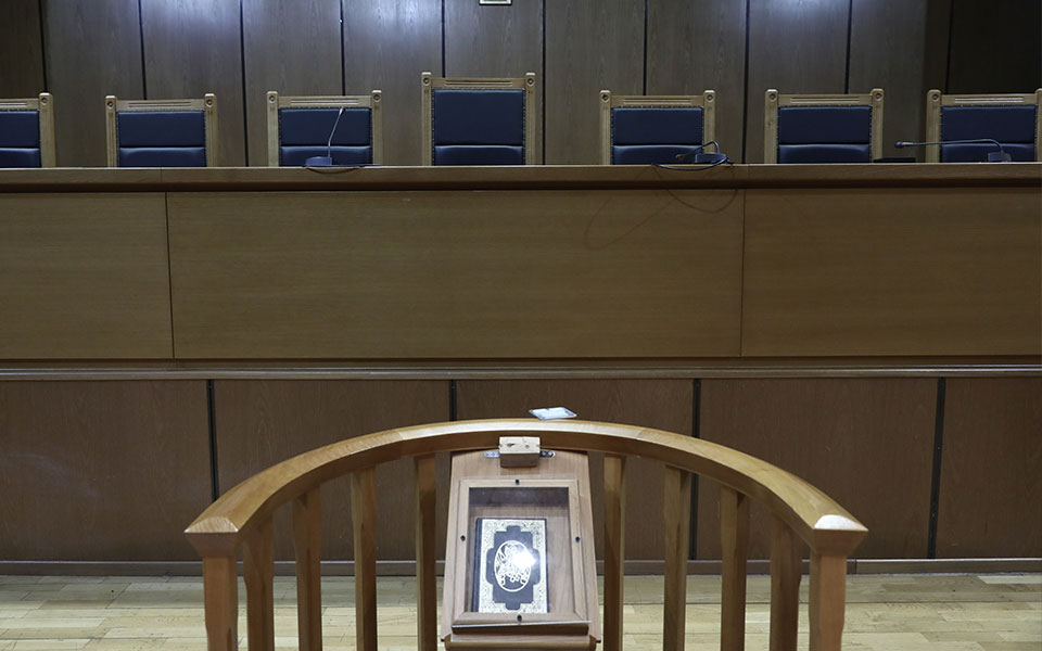 θεσσαλονίκη-κάθειρξη-19-ετών-σε-νεαρό-π-561810820