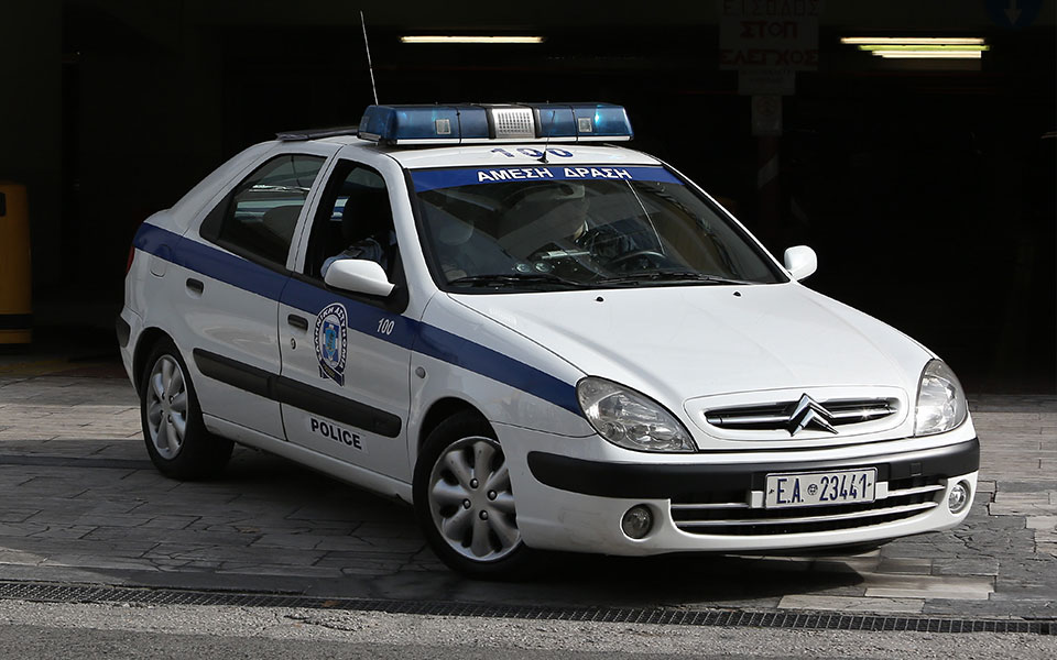 θεσσαλονίκη-χειροπέδες-σε-17χρονο-που-ξ-561827494