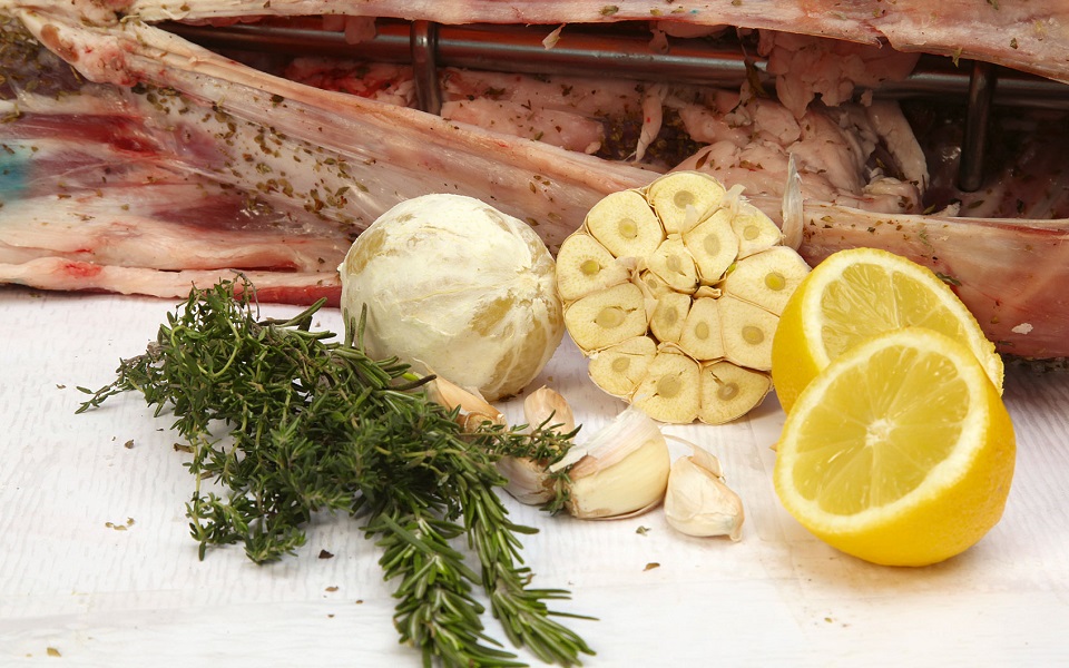 πώς-σουβλίζουμε-και-δένουμε-σωστά-το-α-561826024