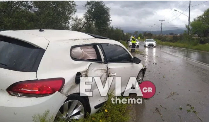 Εύβοια: Tροχαίο με εκτροπή οχήματος λίγο πριν τα Ψαχνά-1