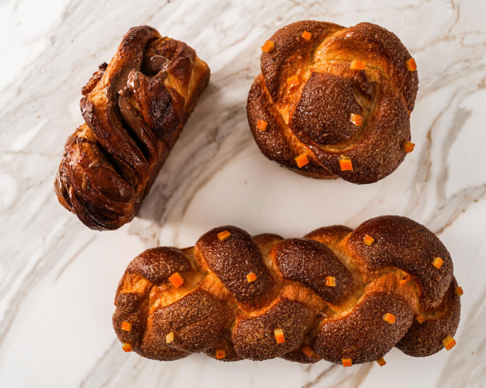 τσουρέκι-και-babka-561819640