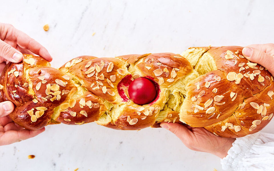 τσουρέκια-πού-βρίσκουμε-τα-καλύτερα-σ-561816832