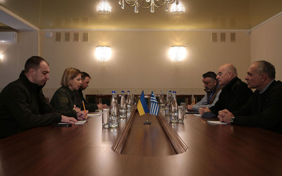 δένδιας-η-ελλάδα-θα-συμβάλει-στην-ανοι-561792598