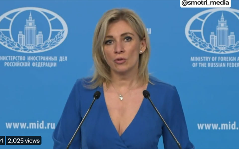 ζαχάροβα-σκηνοθετημένες-οι-εικόνες-τ-561796915