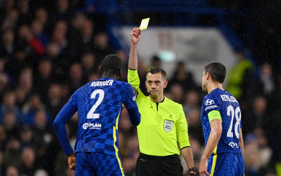 champions-league-ο-κλεμάν-τουρπέν-διαιτητής-του-τελ-561853624