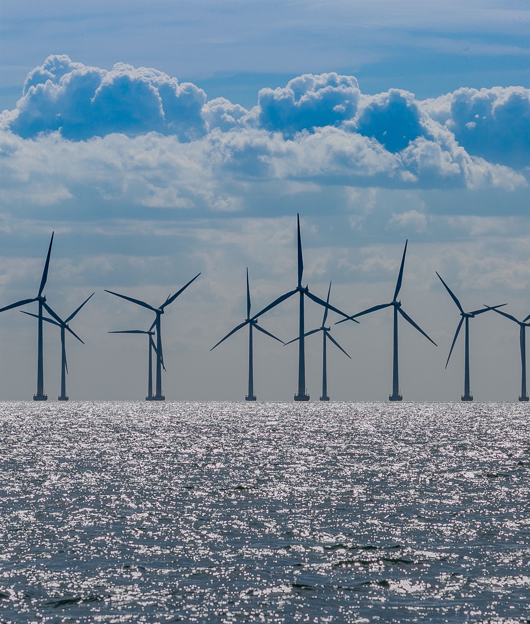 πλωτά-αιολικά-πάρκα-made-in-greece-561852358