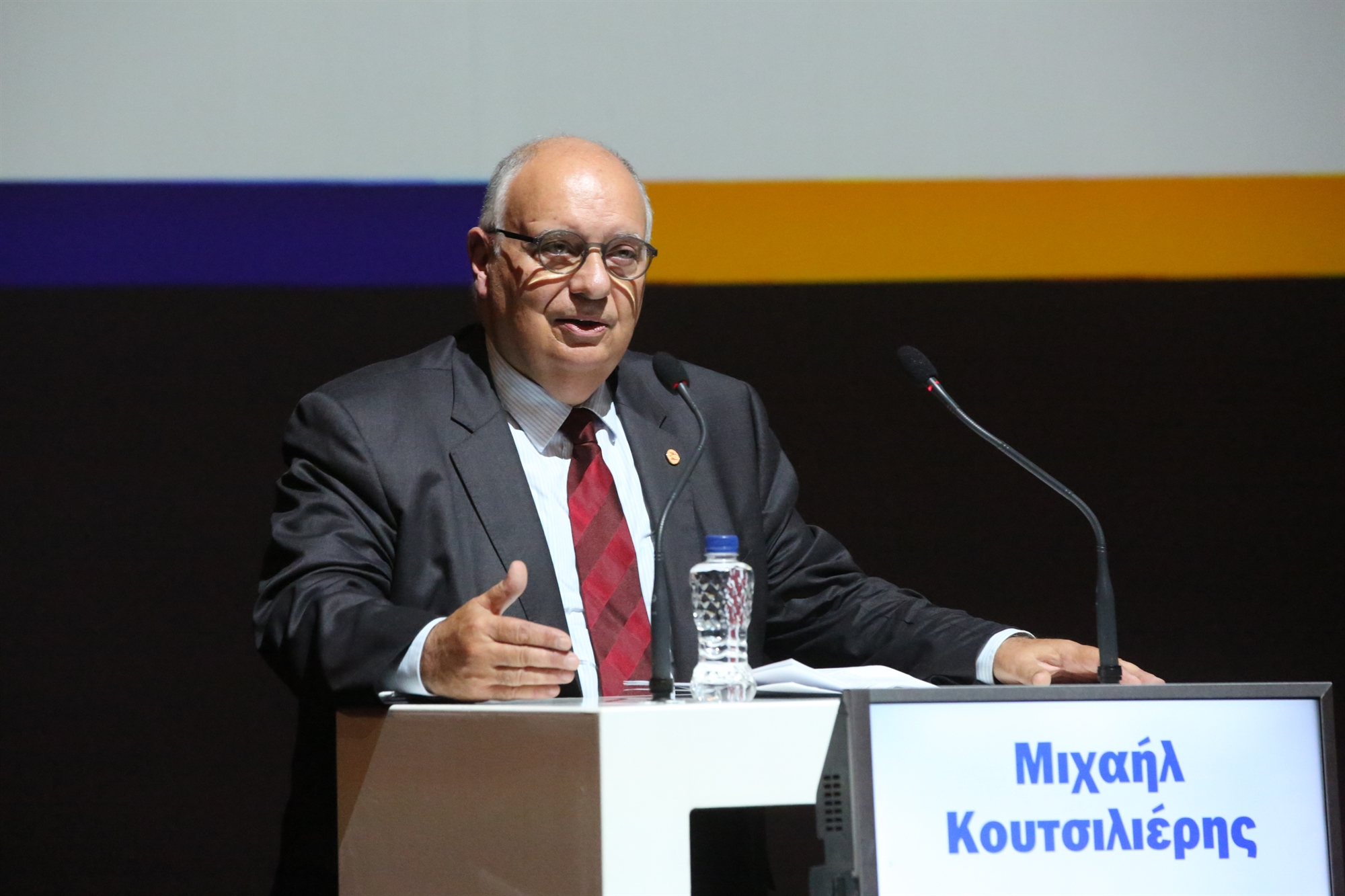 Το Ιδρυμα Κρατικών Υποτροφιών, με τη σπουδαία προσφορά, σβήνει φέτος 70 κεράκια-3