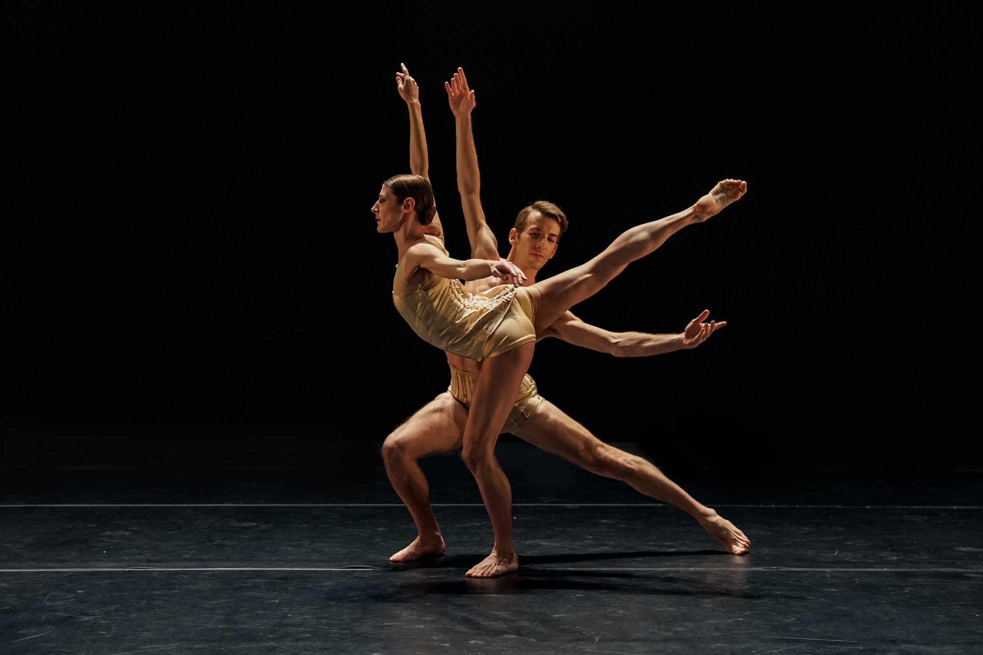 Ο Βαγγέλης Μπίκος χορεύει ένα ποίημα και μία πρόκληση-1